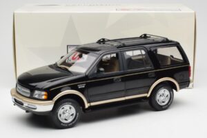 Ford Expedition Eddie Bauer ブラック UT Models 1:18 22710 メタル - 画像 7/7