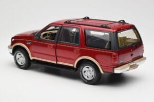 Ford Expedition Eddie Bauer レッドメタリック UT Models 1:18 22711 メタル - 画像 7/8