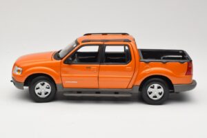 Ford Explorer Sport Trac オレンジ Maisto 1:18 536891G メタル - 画像 4/8