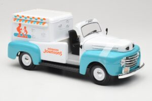 Ford F-1 Howard Johnson's Ice Cream Road Signature 1:18 92229 メタル - 画像 4/6