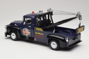 Ford F-100 トーイングトラック Bob's Towing Welly 1:18 19834-W メタル - 画像 5/6