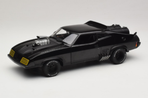 Ford Falcon XB Interceptor Mad Max 2 The Road Warrior AUTOart 1:18 72745 メタル