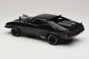 Ford Falcon XB Interceptor Mad Max 2 The Road Warrior AUTOart 1:18 72745 メタル - 画像 7/8