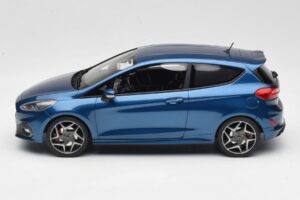 Ford Fiesta Mk8 ST ブルー DNA 1:18 DNA000092 レジン - 画像 3/6
