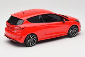 Ford Fiesta Mk8 ST レッド DNA 1:18 DNA000093 レジン - 画像 2/6