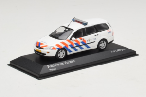 Ford Focus Turnier Politie Minichamps 1:43 430087092 メタル - 画像 2/4