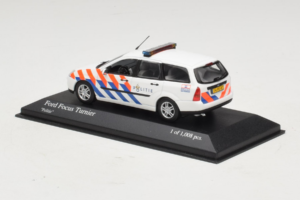 Ford Focus Turnier Politie Minichamps 1:43 430087092 メタル - 画像 3/4