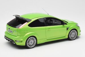 Ford Focus RS Mk2 グリーン Otto 1:18 OT381 レジン - 画像 2/6