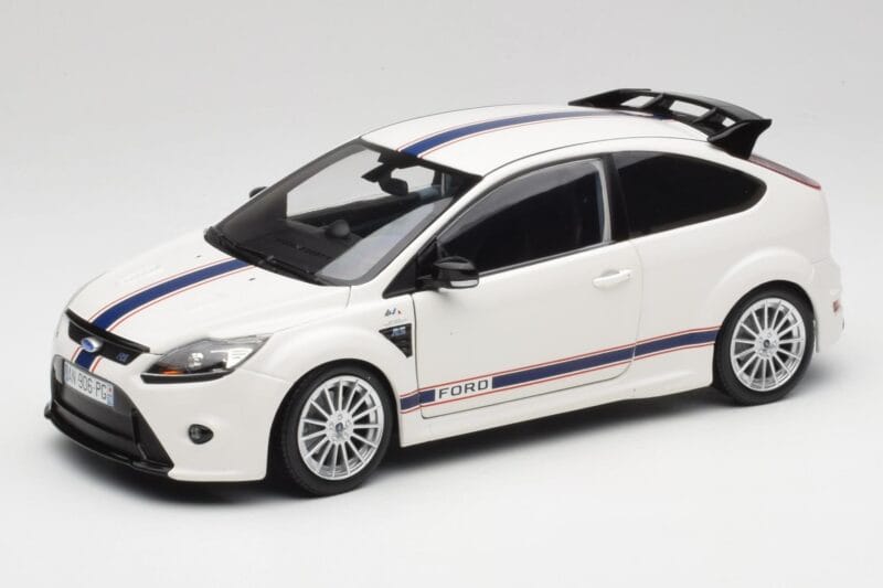 Ford Focus RS Mk2 LM Classic ホワイト Mk IIb トリビュート Minichamps 1:18 100080167 メタル