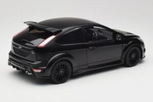 Ford Focus RS Mk2 Matte Black Minichamps 1:18 100080000 メタル - 画像 3/8