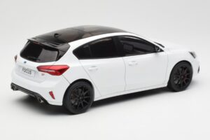 Ford Focus ST Mk4 フローズンホワイト MCG 1:18 MCG18453 メタル - 画像 2/6