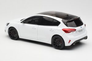Ford Focus ST Mk4 フローズンホワイト MCG 1:18 MCG18453 メタル - 画像 5/6