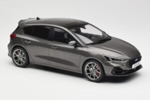 Ford Focus ST Mk4 グレー MCG 1:18 MCG18454 メタル - 画像 4/6