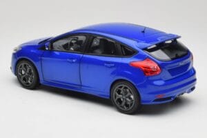 Ford Focus ST Mk2 Blue Metallic Minichamps 1:18 110082001 メタル - 画像 7/8