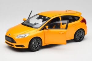 Ford Focus ST Mk2 Tangerine Scream Minichamps 1:18 110082005 メタル - 画像 2/8