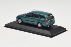 Ford Focus Mk1 Turnier グリーン Minichamps 1:43 FOCUS003 メタル - 画像 3/5