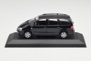 Ford Galaxy Mk1 ブルー Minichamps 1:43 430089501 メタル