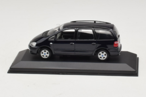 Ford Galaxy Mk2 ブラック Minichamps 1:43 GALAXY002 メタル