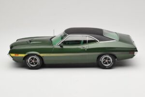 Ford Gran Torino Sport グリーン IXO 1:18 18CMC185 メタル - 画像 3/6