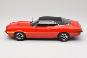 Ford Gran Torino Sport レッド IXO 1:18 18CMC263 メタル - 画像 3/6
