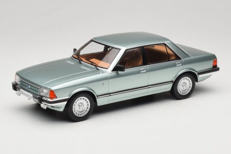 Ford Granada Mk2 2.8 Ghia Light Green Metallic MCG 1:18 MCG18535 メタル