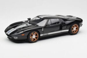 Ford GT ブラック ホワイトストライプ AUTOart 1:18 73023 メタル