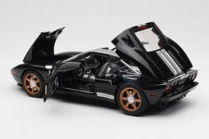 Ford GT ブラック ホワイトストライプ AUTOart 1:18 73023 メタル - 画像 5/8