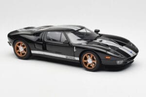 Ford GT ブラック ホワイトストライプ AUTOart 1:18 73023 メタル - 画像 6/8