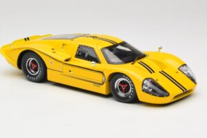 Ford GT40 Mk IV イエロー 1967 Shelby Collectibles 1:18 31414S メタル - 画像 6/8