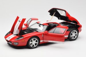 Ford GT レッド AUTOart 1:18 73021 メタル - 画像 2/8
