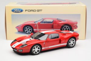Ford GT レッド AUTOart 1:18 73021 メタル - 画像 8/8
