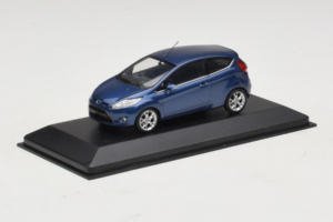 Ford Ka Dark Blue Metallic Minichamps 1:43 FORD004 メタル - 画像 2/4