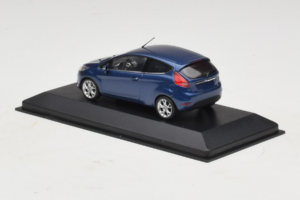 Ford Ka Dark Blue Metallic Minichamps 1:43 FORD004 メタル - 画像 3/4