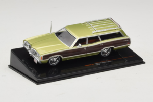 Ford LTD Country Squire Green Bronze IXO 1:43 CLC608N メタル - 画像 2/5