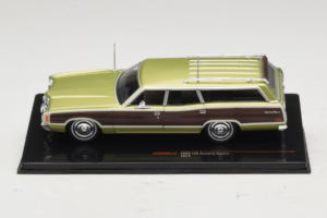Ford LTD Country Squire Green Bronze IXO 1:43 CLC608N メタル