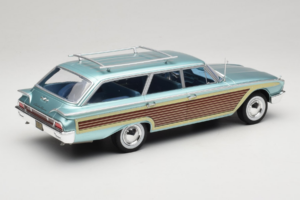 Ford Country Squire ブルー MCG 1:18 MCG18049 メタル - 画像 2/6