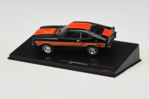 Ford Mustang Cobra II ブラック IXO 1:43 CLC599N メタル - 画像 3/4