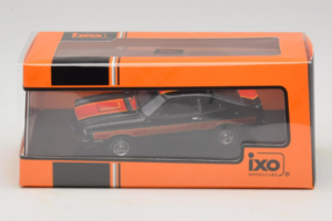 Ford Mustang Cobra II ブラック IXO 1:43 CLC599N メタル - 画像 4/4