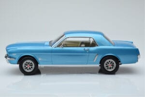 Ford Mustang Coupe ターコイズ Norev 1:18 182800 メタル - 画像 3/6