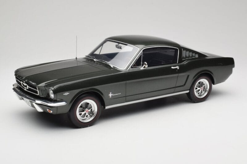 Ford Mustang Fastback Ivy Green Otto 1:12 G079 レジン