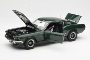 Ford Mustang GT Bullitt グリーン AUTOart 1:18 72812 メタル - 画像 2/8