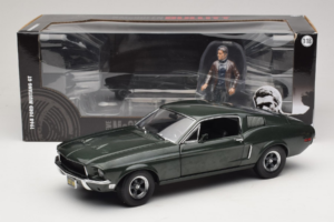 Ford Mustang GT Bullitt スティーブ・マックイーン フィギュア付き Greenlight 1:18 12885 メタル - 画像 8/8