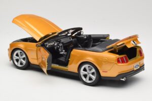 Ford Mustang GT S197 カブリオレ ゴールド Maisto 1:18 31158 メタル - 画像 4/7