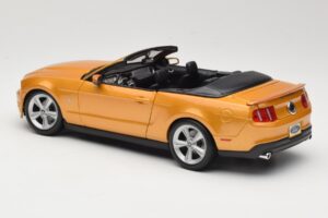 Ford Mustang GT S197 カブリオレ ゴールド Maisto 1:18 31158 メタル - 画像 6/7