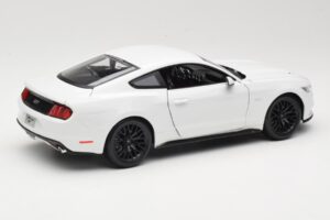 Ford Mustang GT S550 ホワイト Maisto 1:18 31197 メタル - 画像 3/8