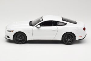 Ford Mustang GT S550 ホワイト Maisto 1:18 31197 メタル - 画像 4/8