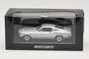 Ford Mustang GT シルバー Minichamps 1:43 FORD001 メタル - 画像 4/4