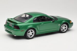 Ford Mustang GT SN95 グリーン Maisto 1:18 50326 メタル - 画像 3/8