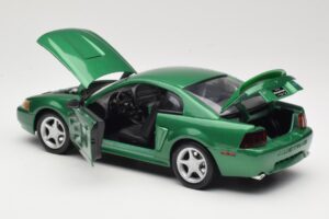 Ford Mustang GT SN95 グリーン Maisto 1:18 50326 メタル - 画像 5/8