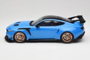 Ford Mustang GTD Antimatter Blue Metallic GT Spirit 1:18 GT473 レジン - 画像 3/6